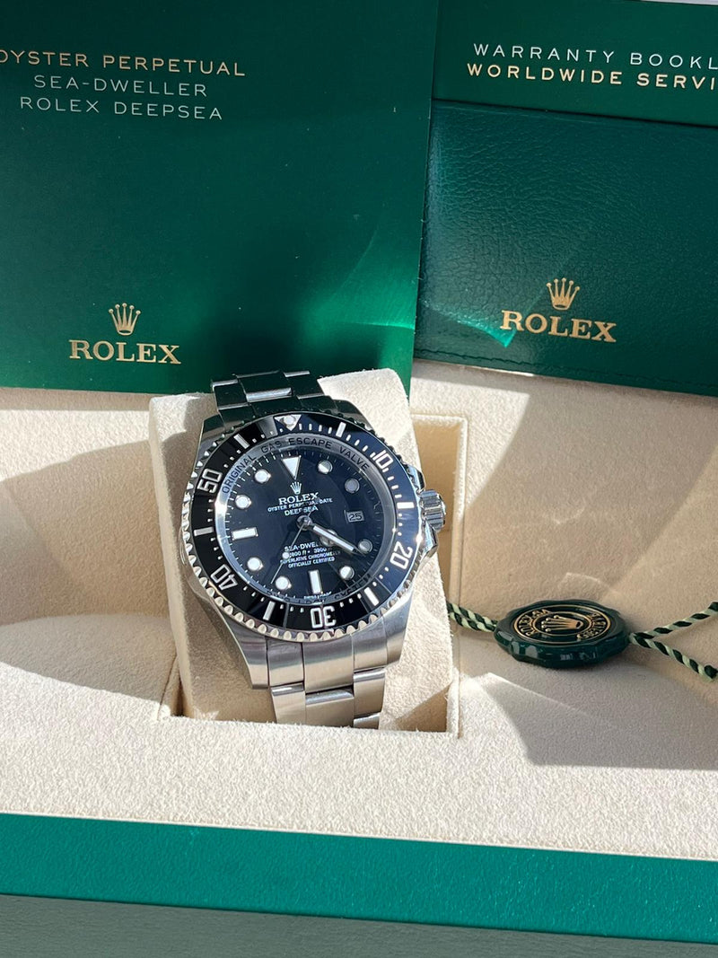 Rolex Sea-Dweller Deepsea 44mm Ceramic Bezel Black Dial Oystersteel Watch 116660