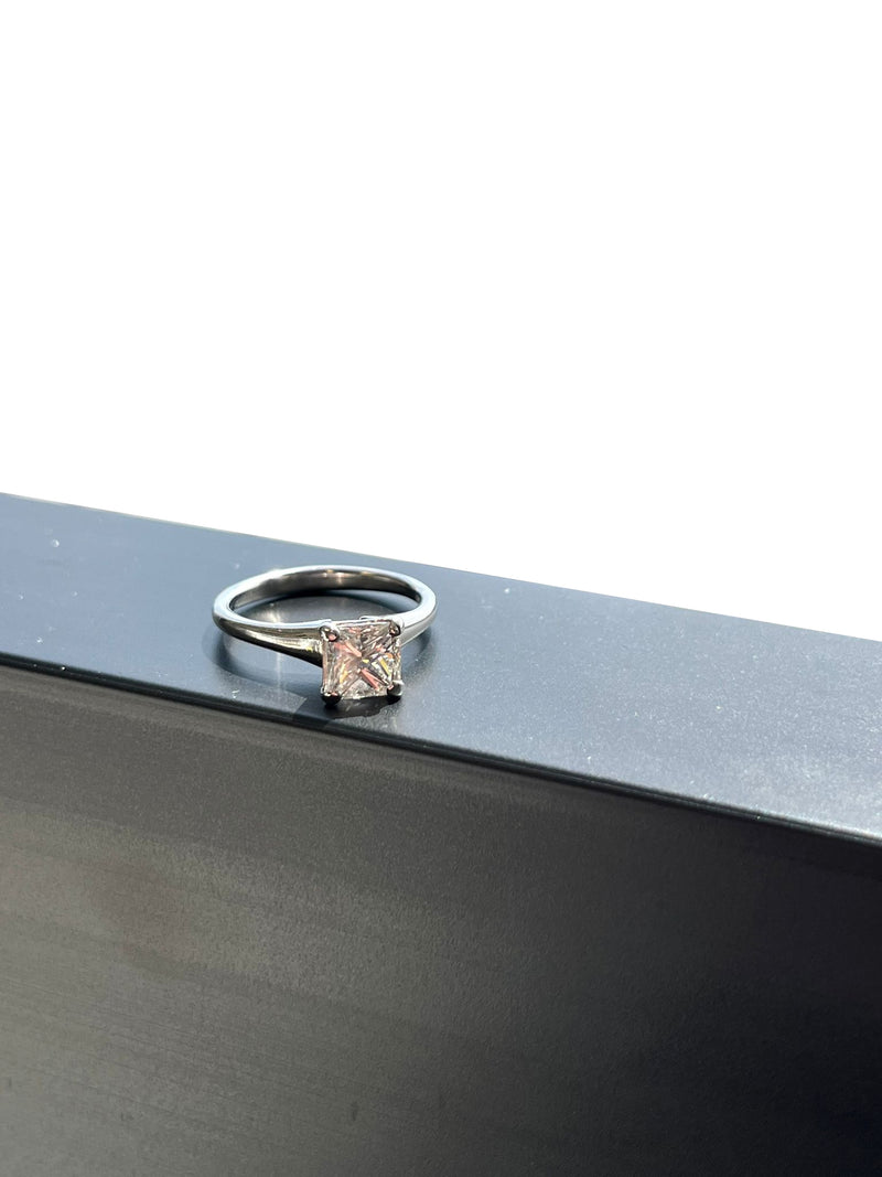 GIA 1.50ct Natural Princess Cut Diamond Engagement Ring in Platinum VS2 Clarity