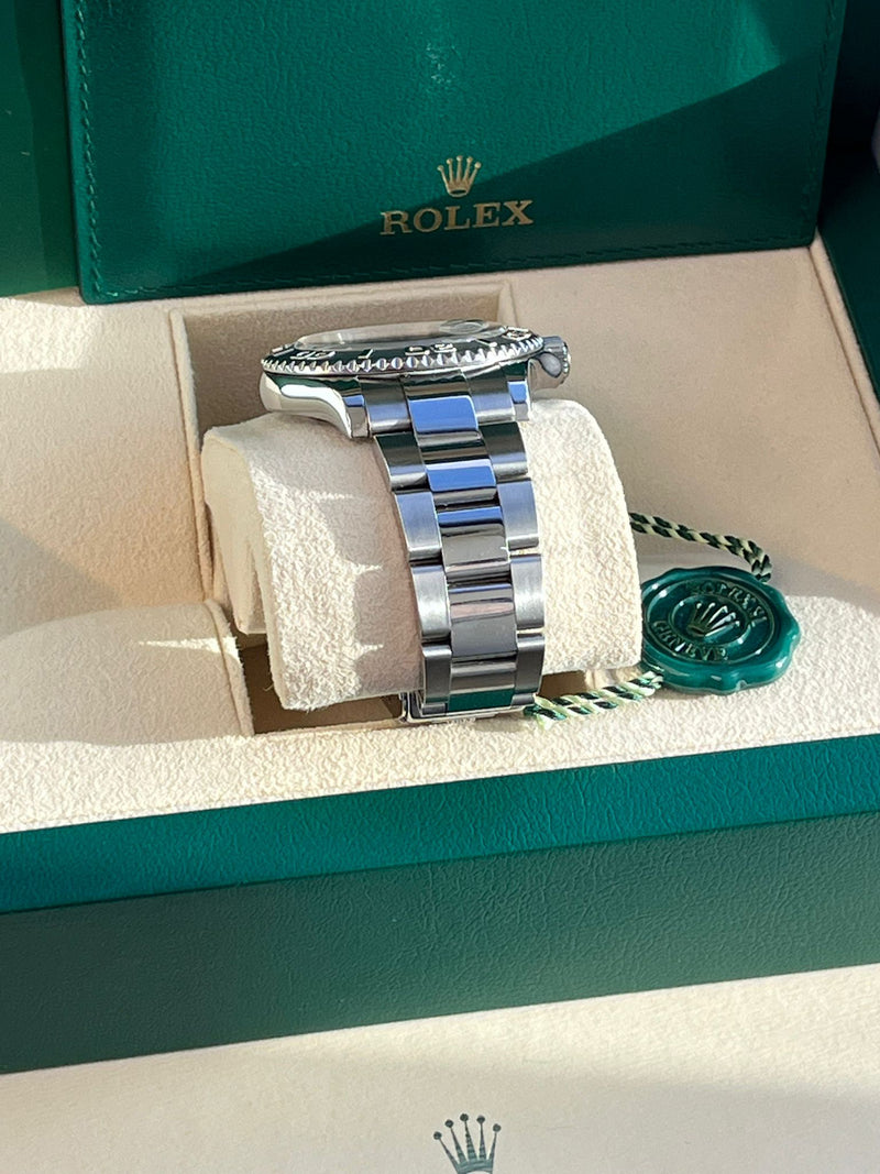 Rolex Yacht-Master 40mm Platinum Dial Bezel Oyster Stainless Steel Watch 16622