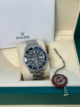 Rolex Submariner Date 40mm Black Dial Oyster Steel Automatic Men's Watch 16610