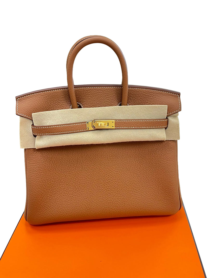 Hermes Birkin 25 Togo Calfskin Leather 37 Gold / Gold Hardware Handbag
