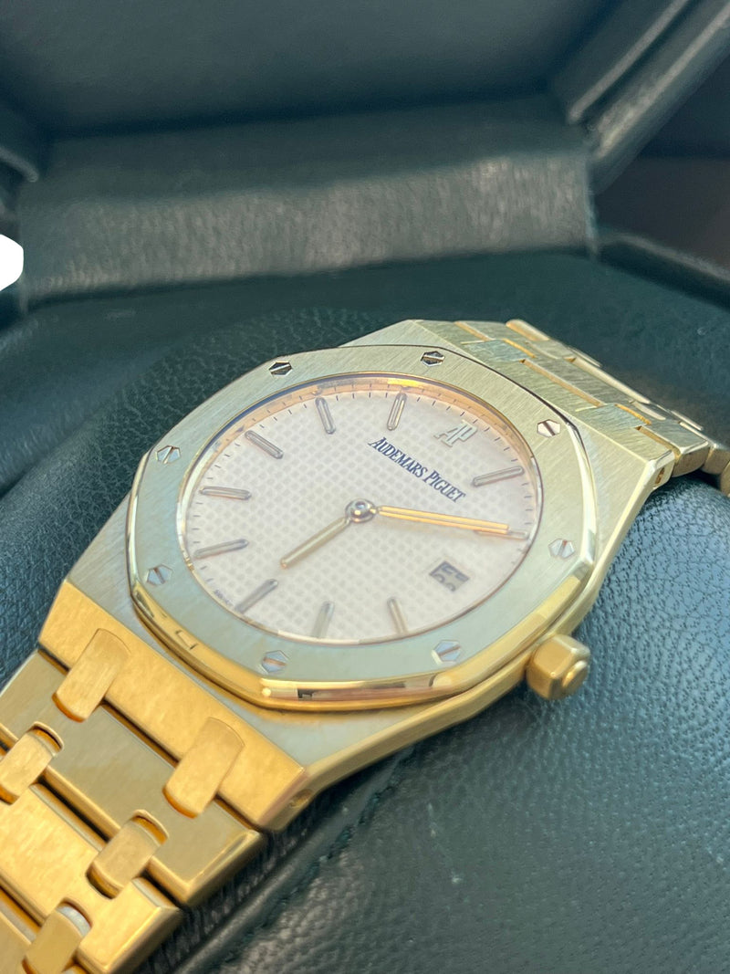 Audemars Piguet Royal Oak 34mm White Dial 18K Yellow Gold Quartz Watch 56303BA