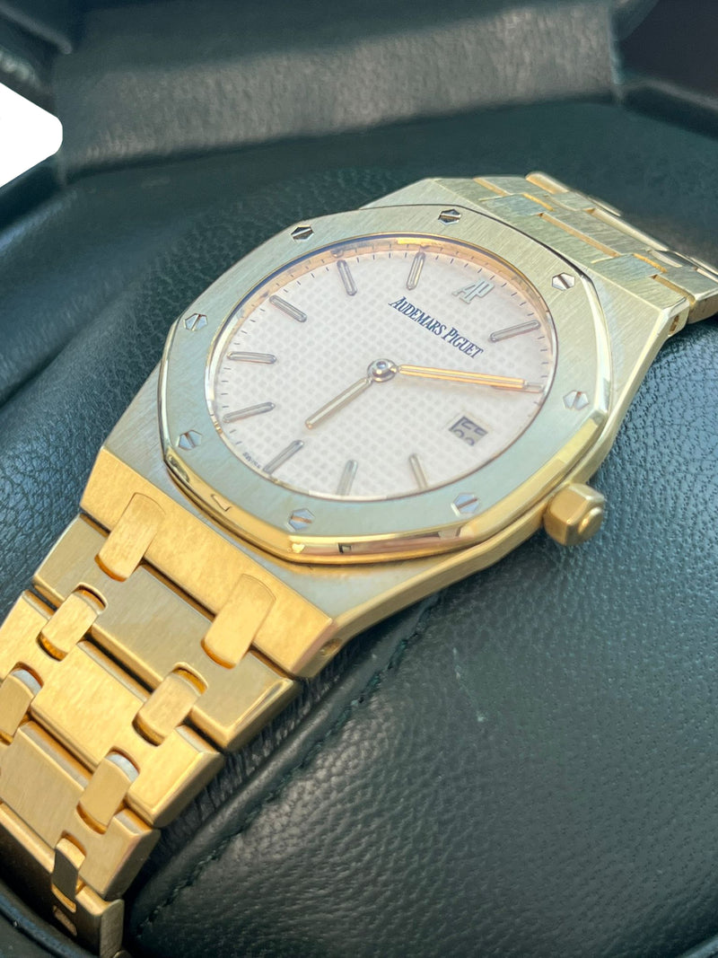 Audemars Piguet Royal Oak 34mm White Dial 18K Yellow Gold Quartz Watch 56303BA