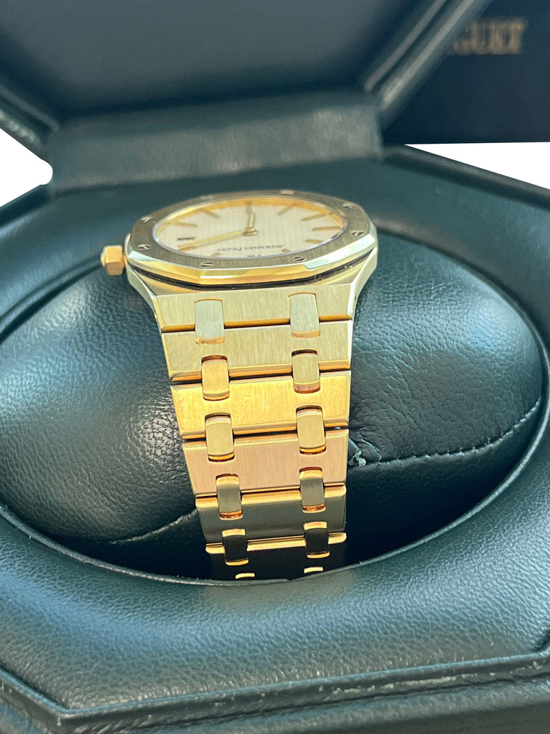 Audemars Piguet Royal Oak 34mm White Dial 18K Yellow Gold Quartz Watch 56303BA