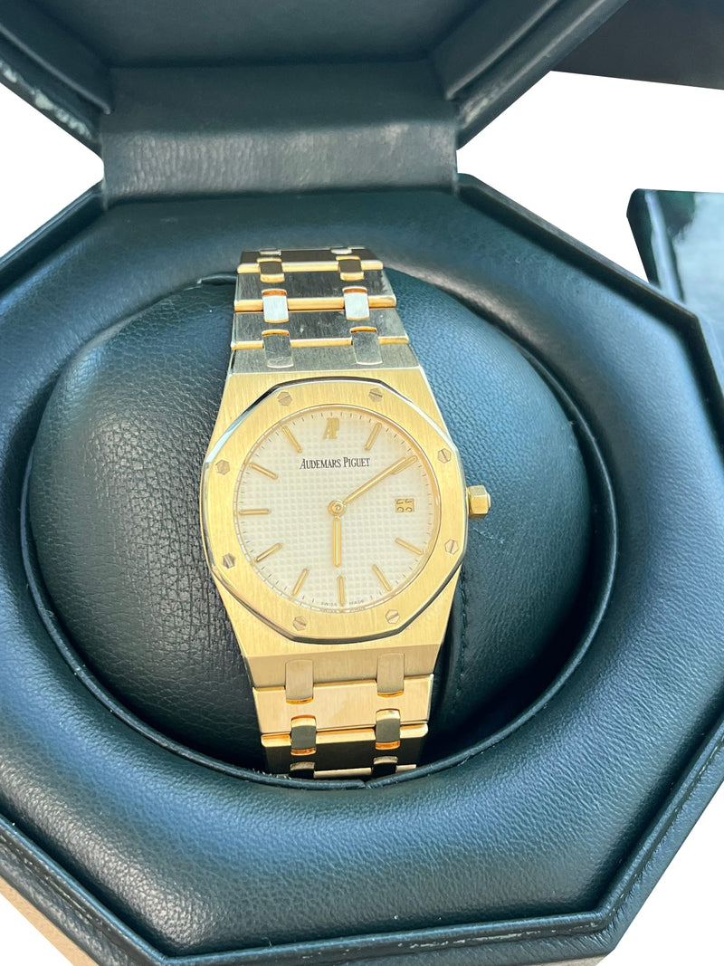 Audemars Piguet Royal Oak 34mm White Dial 18K Yellow Gold Quartz Watch 56303BA