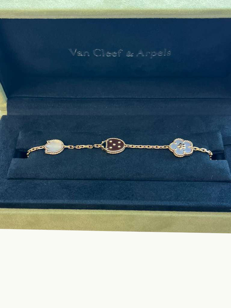 Van Cleef & Arpels Lucky Spring Bracelet MOP Carnelian Onyx 5 Motifs Rose Gold
