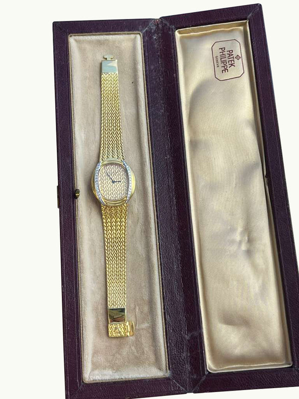 Patek Philippe Vintage 18K Yellow Gold Diamond Manual Winding Watch Watch 4288