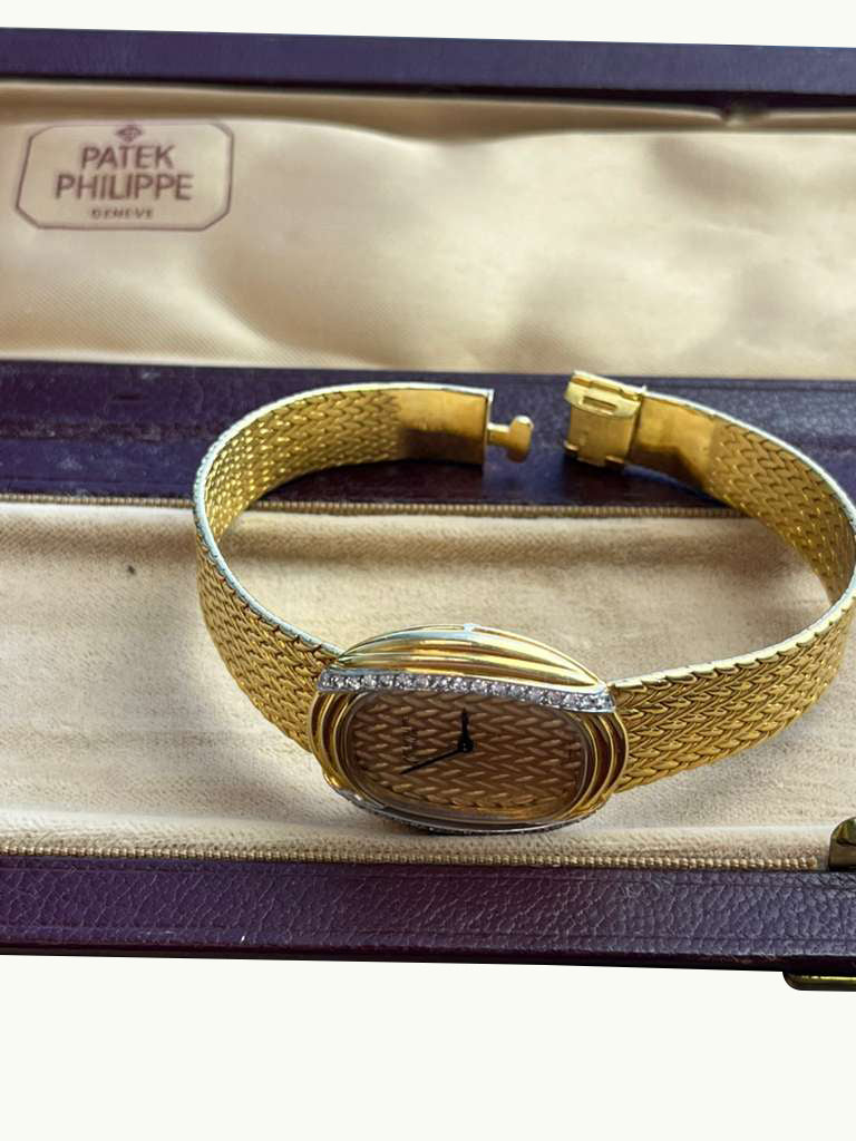 Patek Philippe Vintage 18K Yellow Gold Diamond Manual Winding Watch Watch 4288