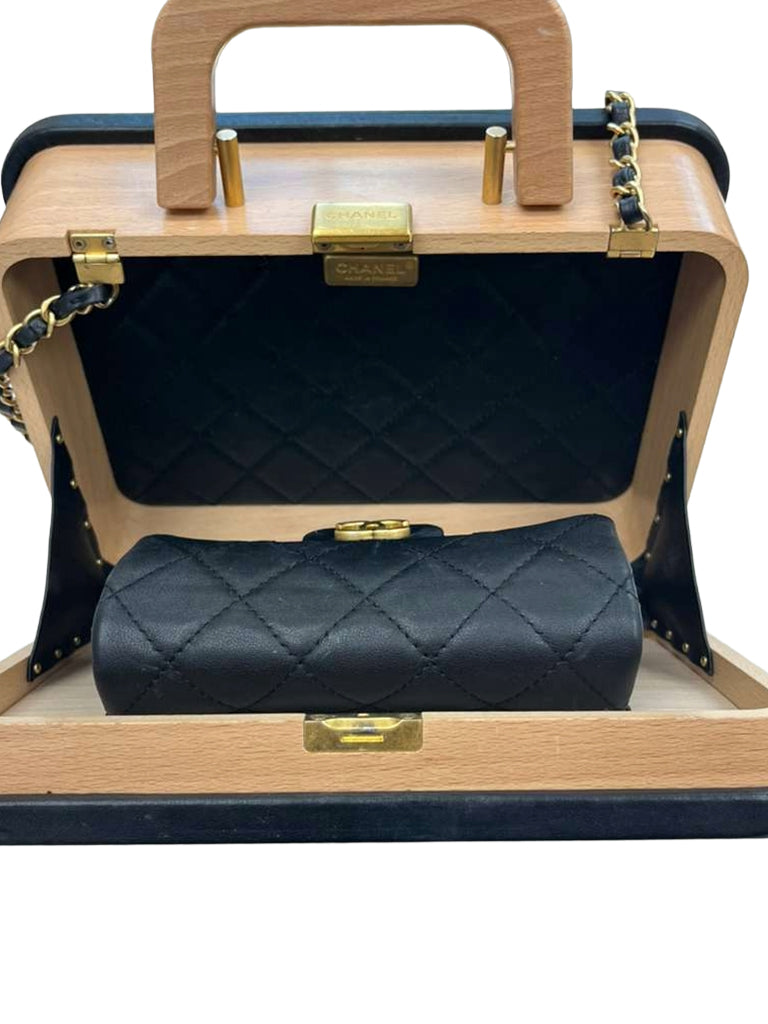 Chanel Vanity Case Chip-On Wood Leather Box with Chain Strap AS2927