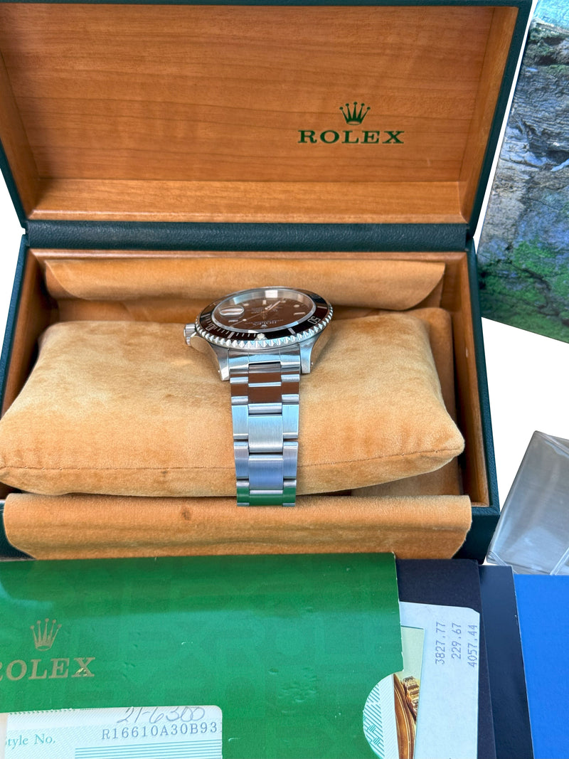 Rolex Submariner Date 40mm Black Dial Stainless Steel Automatic Watch 16610