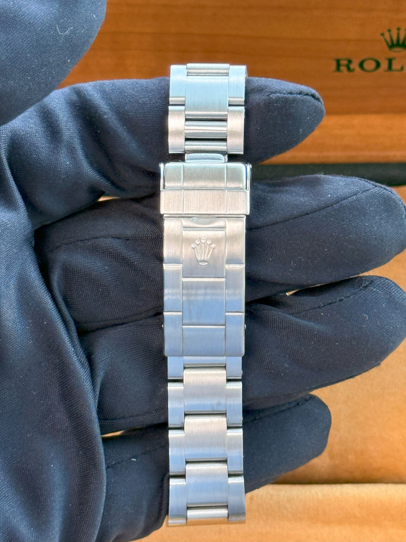 Rolex Submariner Date 40mm Black Dial Stainless Steel Automatic Watch 16610