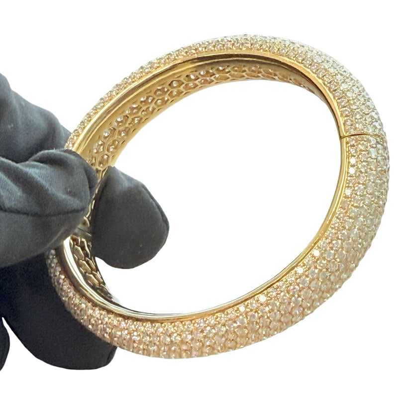 24.34ct Full Pavé Diamond Flawless Bangle 18K Yellow Gold VVS Clarity E–F Color