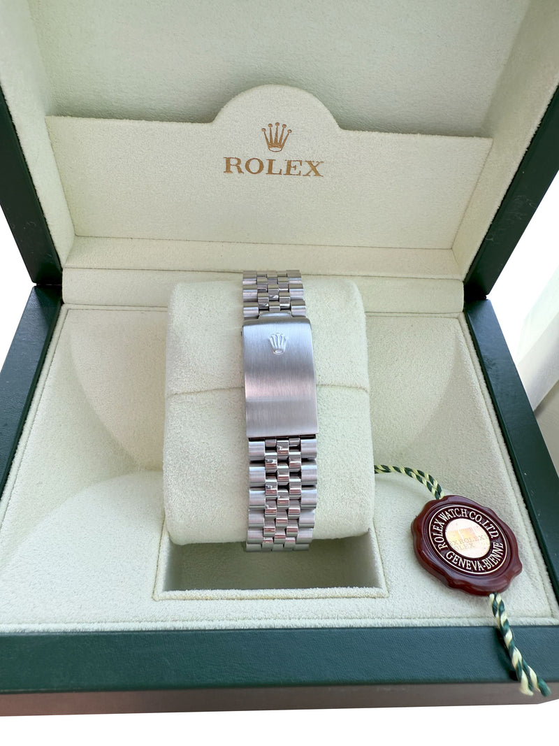 Rolex Datejust 36mm Silver Dial Vintage Steel Engine Turned Bezel Watch 16030