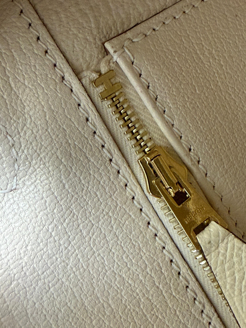 Hermes Birkin 25 Craie Togo Leather Gold Hardware Handbag