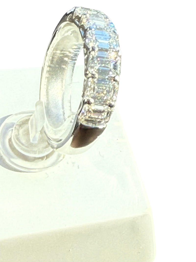 3.52ct Emerald Cut Single-Row Diamond Band Platinum Ring VVS2 E Clarity