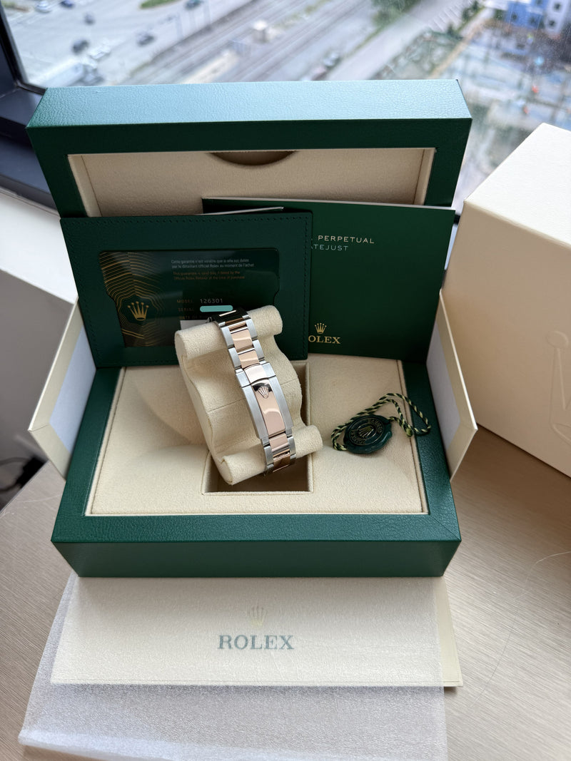 Rolex Datejust 41 Sundust Pink Diamond Dial Rose Gold Smooth Bezel Watch 126301