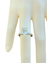 GIA Certified 2.70ct Oval Brilliant Cut Diamond Si2 Clarity Engagement Ring