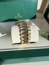 Rolex Day Date 36mm President 18K Yellow Gold Champagne Dial Mens Watch 118238