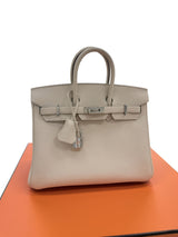 Hermès Birkin 25 Craie Togo Leather With Palladium Hardware Handbag