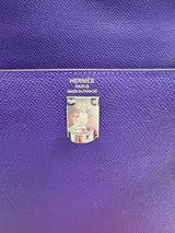 Close-up of purple Epsom leather on the Hermès Kelly Sellier 25 Handbag