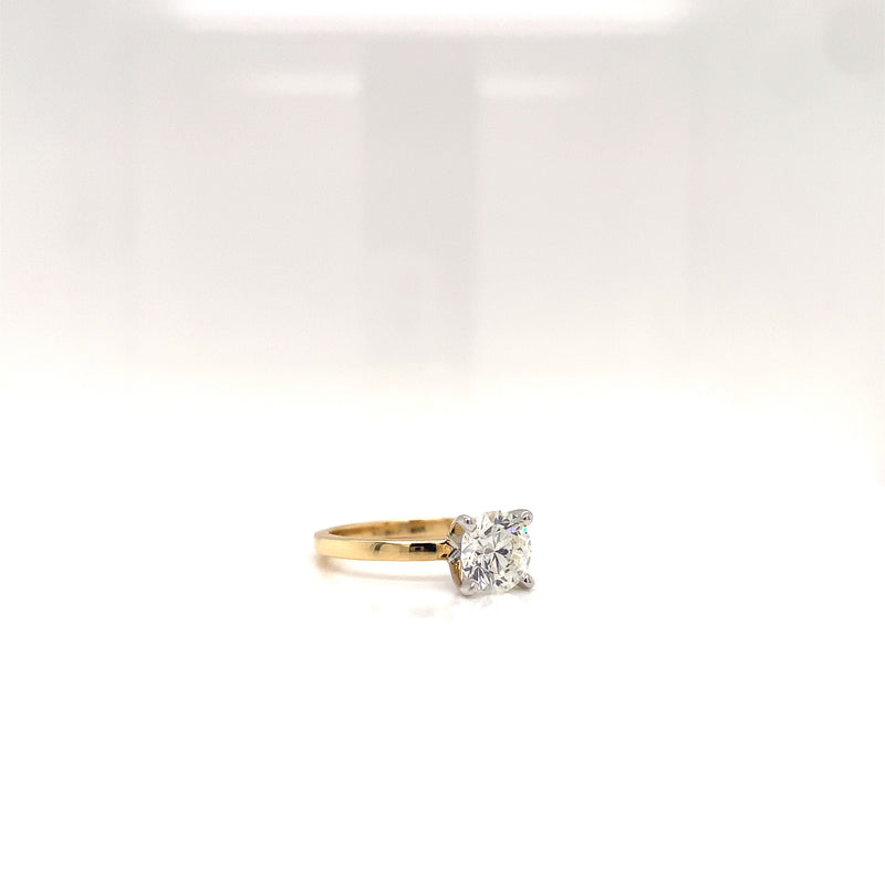 GIA Certified 1.30 Carat Round Diamond Solitaire 18 Karat Gold Engagement Ring
