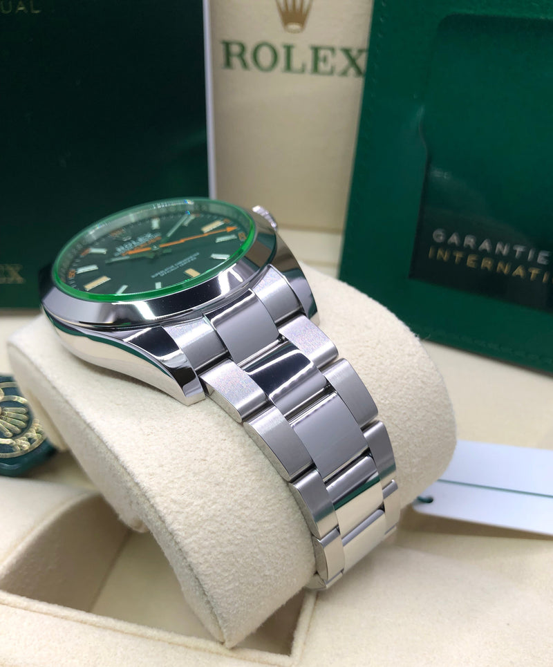 Rolex Milgauss 40mm Stainless Steel Black Dial Green Crystal Mens Watch 116400GV